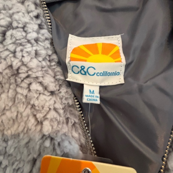 C&C California Sherpa Teddy Poncho Jacket
NWT NEW S M L - Picture 4 of 8